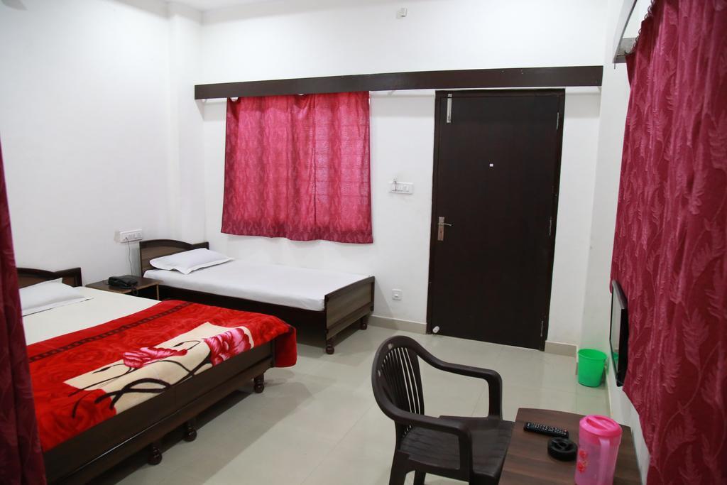 Hotel Ramnivas Udaipur Ngoại thất bức ảnh